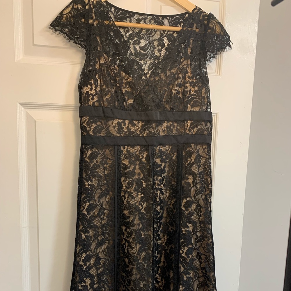 Black lace LOFT petite size 6 dress